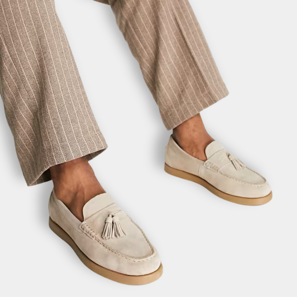 Pierre - Mocassins à franges et style raffiné